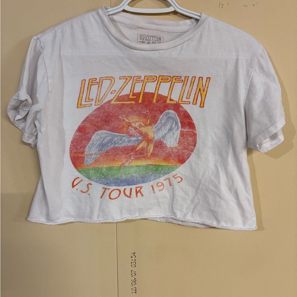 Vintage Led Zeppelin U.S. Tour 1975 Graphic Crop Tee
